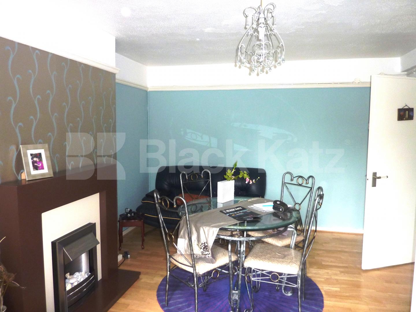 			NEW INSTRUCTION, 3 Bedroom, 1 bath, 1 reception Flat			 Margery Street, Russell Sq-Clerkenwell